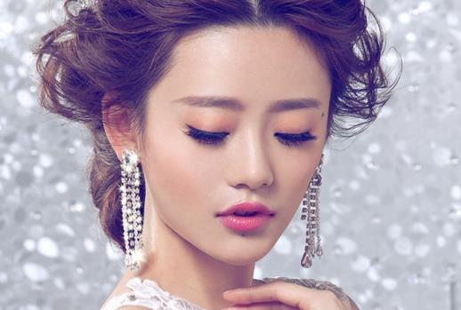 約會(huì)化妝技巧指南 塑造完美女神