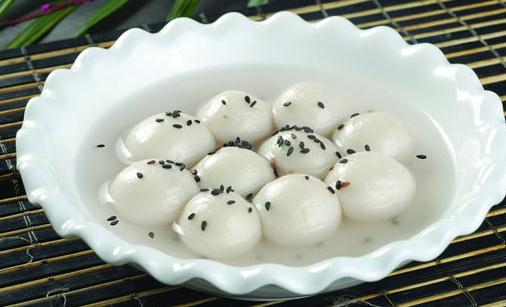 元宵吃湯圓 不同做法各有風(fēng)味