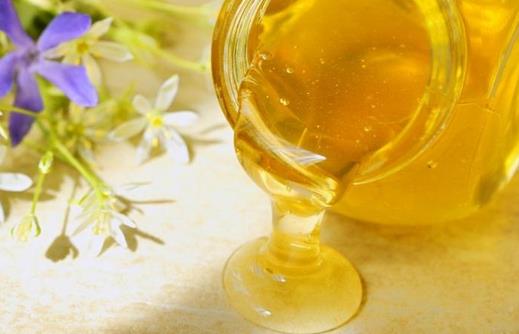 喝蜂蜜會(huì)胖嗎？服用蜂蜜有什么講究？