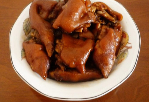 燉豬蹄加點(diǎn)醋有助消化