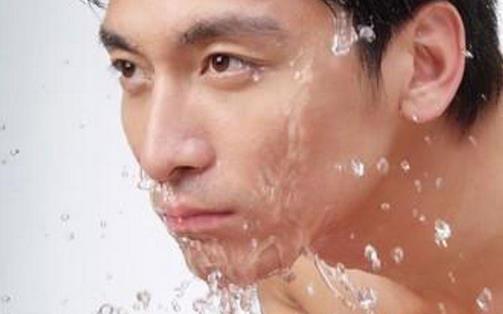 男人遠(yuǎn)離熊貓眼的小妙方