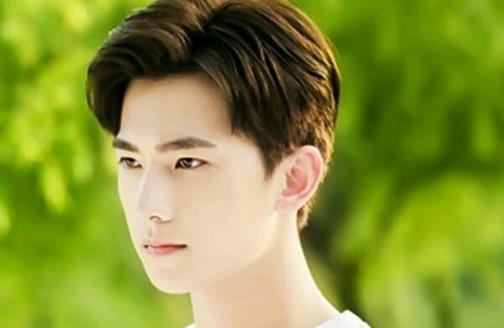 脫發(fā)怎么辦 春季男人生發(fā)的小秘訣