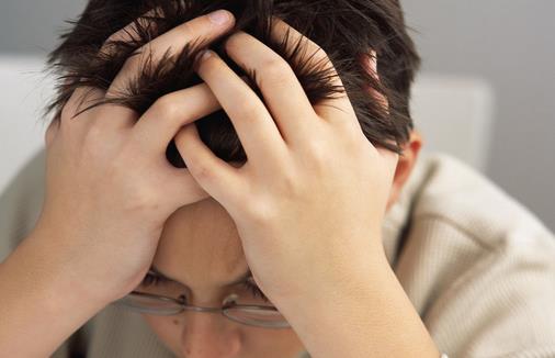 焦慮癥對(duì)男性的危害 克服焦慮癥的方法