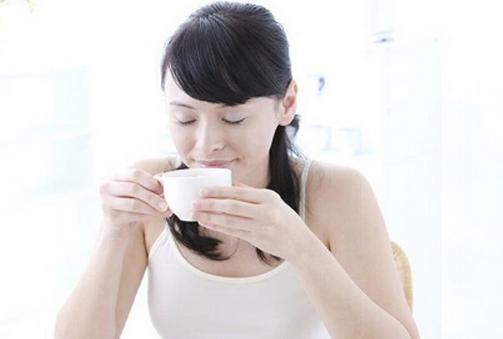 女人養(yǎng)生秘訣：每天堅(jiān)持八個(gè)一