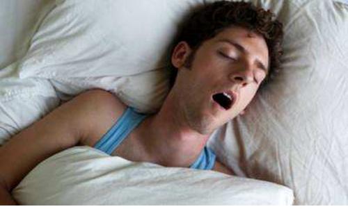 男人為啥老愛(ài)打鼻鼾？