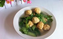 老黃瓜汆丸子湯怎么做？老黃瓜的功效