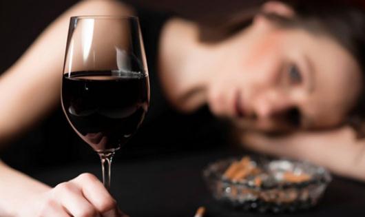 聞聞酒味判斷力就會(huì)下降？