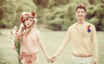 愛(ài)他你就變成他 改變自己他更愛(ài)你
