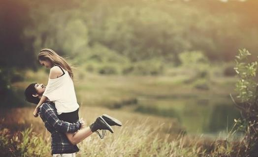 如何巧妙搭訕心儀的男性？