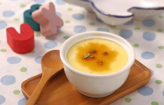 大眾秋季養(yǎng)生食譜：秋梨蛋羹