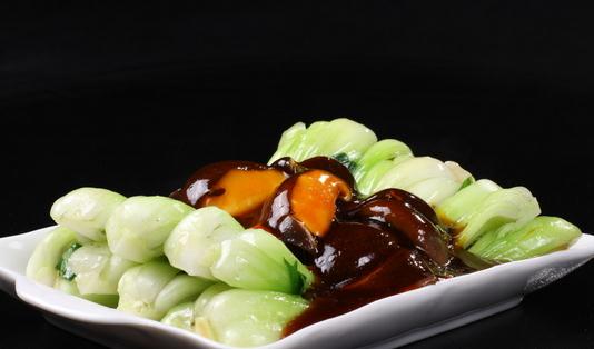 巧廚娘必學(xué)的菜譜：香菇扒菜心