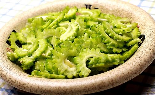 預(yù)防干燥苦瓜來(lái)幫忙