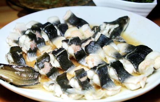 百合燉鰻魚(yú)怎么做？