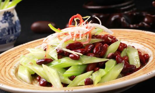 怎么做西芹豆泡？