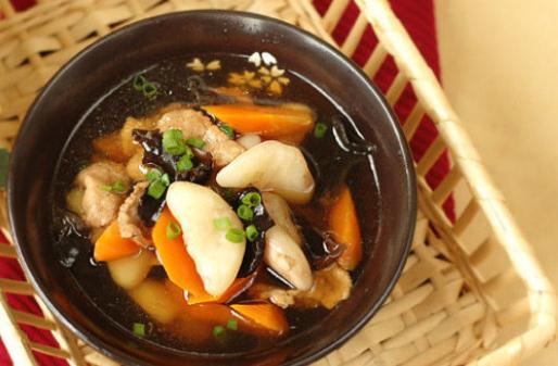 如何制作菱角瘦肉湯？