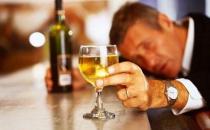 如何降低酒精對(duì)身體的刺激