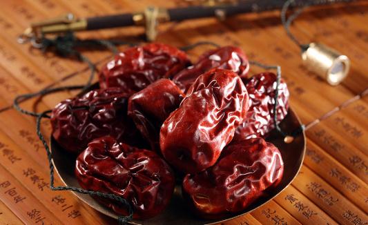 這樣吃紅棗補(bǔ)血效果好