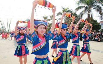 【壯族】壯族的由來(lái),簡(jiǎn)介,傳統(tǒng)節(jié)日,風(fēng)俗習(xí)慣,服飾,宗教,文化