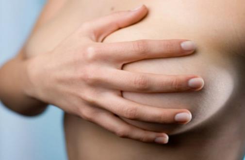 乳房需要的是擠壓？