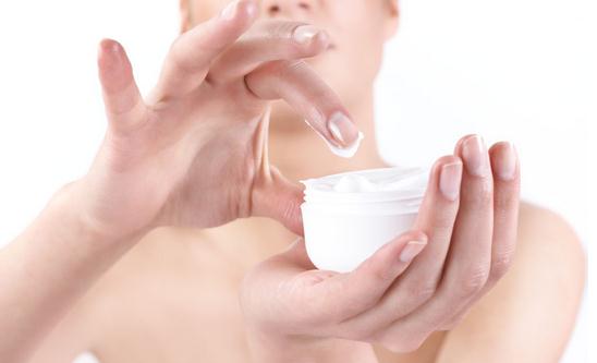 冬季如何護(hù)膚才不干燥？