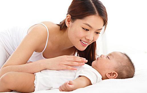 如何預(yù)防寶寶患佝僂??？
