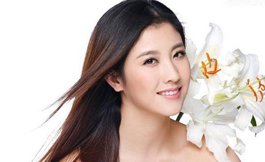 學(xué)做瘦臉操才更加健康哦！