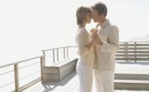 已婚男人對(duì)你玩曖昧咋辦？