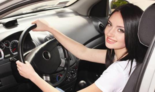 開車時(shí)胃疼應(yīng)該怎么辦