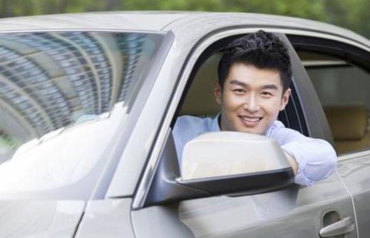 盤點(diǎn)男性司機(jī)的危險(xiǎn)開車習(xí)慣