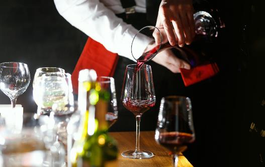 喝紅酒的方式你都了解嗎？