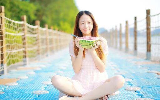 如何預(yù)防駝背？駝背有什么危害