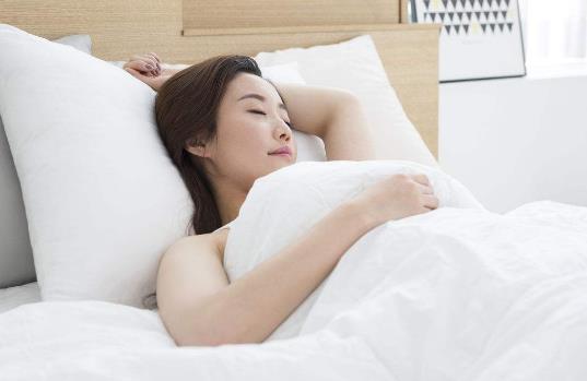 女人睡覺要注意這些禁忌