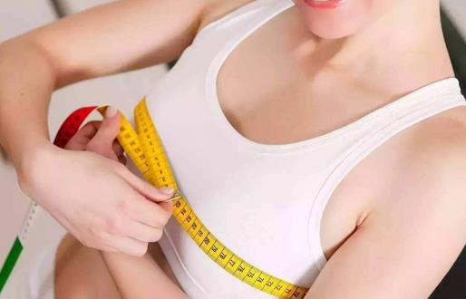 產(chǎn)后乳房有硬塊該如何緩解