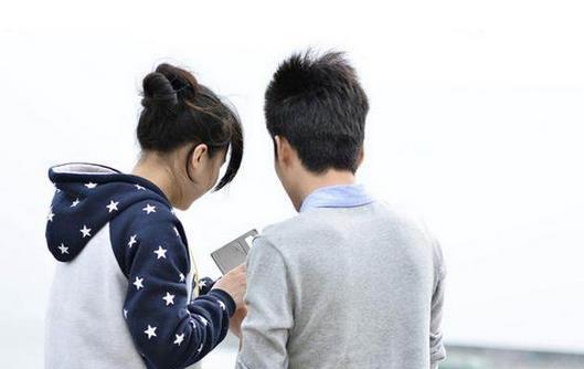 如何看出一個(gè)男人是不是喜歡你