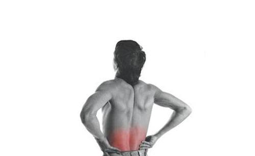 男人腰痛是怎么回事？