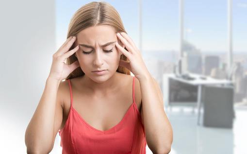 經(jīng)期前后爆痘怎么辦？如何護(hù)理痘痘肌膚