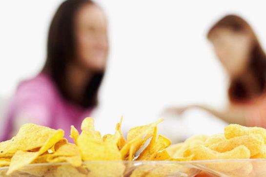 女學(xué)生保健禁忌 忌不吃早飯、吃零食和穿緊身內(nèi)衣