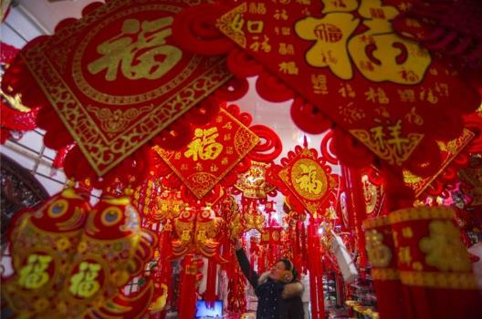 “正月不理發(fā)，臘月不搬家” 農(nóng)村過年習俗知多少