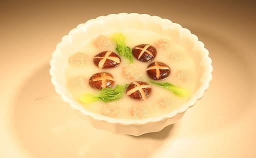 春季喝湯也養(yǎng)生 這十四碗營(yíng)養(yǎng)養(yǎng)生鮮湯大家干了