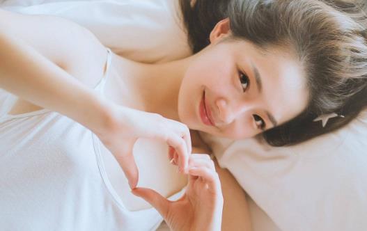 想要快速豐胸選什么？這9招學(xué)會(huì)了妥妥的變美胸