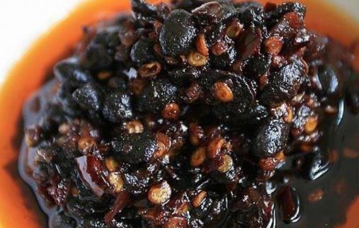 黑色食物可以補(bǔ)腎 常吃黑米補(bǔ)腎養(yǎng)身