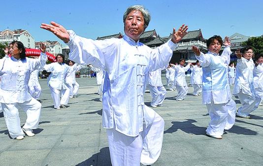 八段錦強(qiáng)身健體好處多 練習(xí)八段錦你需要注意這幾項(xiàng)