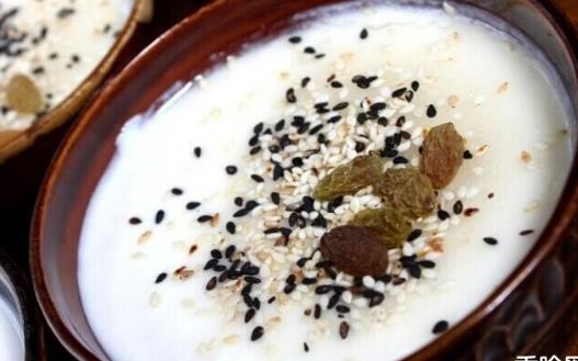 酸奶太單調(diào)不愛喝？教你做酸奶小點心，吃到停不下來