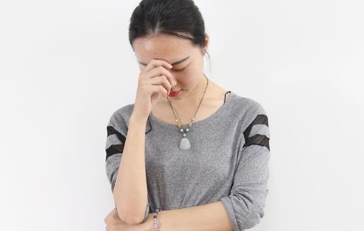 蹲久后起身頭暈 別把這些都歸結(jié)為低血糖