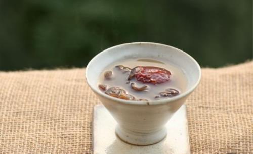 6款長假調(diào)身湯 讓疲憊的你滿血復(fù)活
