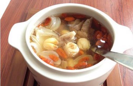 經(jīng)常熬夜的人吃什么？女性宜選滋陰祛火食療方
