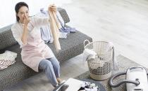 ?連綿陰雨天拯救又濕又臭的衣服 不同布料衣服的保存方法