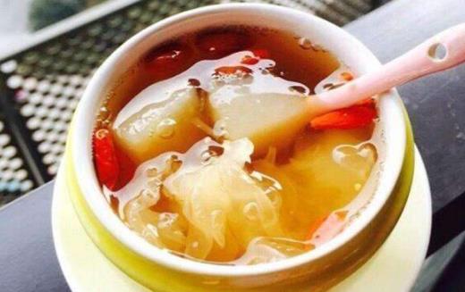 銀耳營養(yǎng)價(jià)值高 春季止咳潤肺可吃它