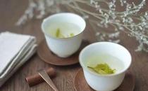 ?泡杯好茶學(xué)問(wèn)多 保溫杯泡茶不可取