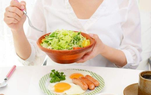 預(yù)防食道癌 首先要管好自己的嘴